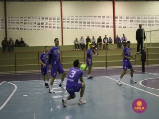 
<a style='margin-left: 5px;' class='btn btn-xs btn-social btn-facebook' href='https://www.facebook.com/sharer/sharer.php?u=https://boladovale.com.br/imgs/800-800-90/conteudo/fotos/1602/img9260.jpg' rel='popup' data-width='500' data-height='400'><i class='fa fa-facebook'></i>Compartilhar <span class='hidden-xs'>no Facebook</span>
</a> 
<a class='btn btn-default btn-xs' target='_blank' href='imgs/800-800-90/conteudo/fotos/1602/img9260.jpg'>
<span class='glyphicon glyphicon-cloud-download'></span> Salvar
</a> 
<span></span>