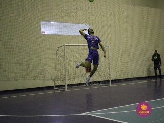 
<a style='margin-left: 5px;' class='btn btn-xs btn-social btn-facebook' href='https://www.facebook.com/sharer/sharer.php?u=https://boladovale.com.br/imgs/800-800-90/conteudo/fotos/1602/img9265.jpg' rel='popup' data-width='500' data-height='400'><i class='fa fa-facebook'></i>Compartilhar <span class='hidden-xs'>no Facebook</span>
</a> 
<a class='btn btn-default btn-xs' target='_blank' href='imgs/800-800-90/conteudo/fotos/1602/img9265.jpg'>
<span class='glyphicon glyphicon-cloud-download'></span> Salvar
</a> 
<span></span>