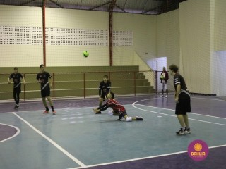 
<a style='margin-left: 5px;' class='btn btn-xs btn-social btn-facebook' href='https://www.facebook.com/sharer/sharer.php?u=https://boladovale.com.br/imgs/800-800-90/conteudo/fotos/1602/img9269.jpg' rel='popup' data-width='500' data-height='400'><i class='fa fa-facebook'></i>Compartilhar <span class='hidden-xs'>no Facebook</span>
</a> 
<a class='btn btn-default btn-xs' target='_blank' href='imgs/800-800-90/conteudo/fotos/1602/img9269.jpg'>
<span class='glyphicon glyphicon-cloud-download'></span> Salvar
</a> 
<span></span>