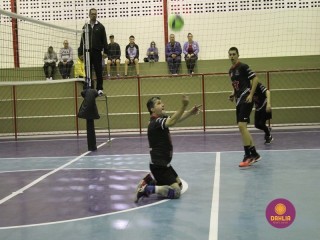 
<a style='margin-left: 5px;' class='btn btn-xs btn-social btn-facebook' href='https://www.facebook.com/sharer/sharer.php?u=https://boladovale.com.br/imgs/800-800-90/conteudo/fotos/1602/img9272.jpg' rel='popup' data-width='500' data-height='400'><i class='fa fa-facebook'></i>Compartilhar <span class='hidden-xs'>no Facebook</span>
</a> 
<a class='btn btn-default btn-xs' target='_blank' href='imgs/800-800-90/conteudo/fotos/1602/img9272.jpg'>
<span class='glyphicon glyphicon-cloud-download'></span> Salvar
</a> 
<span></span>