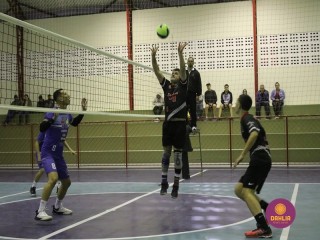 
<a style='margin-left: 5px;' class='btn btn-xs btn-social btn-facebook' href='https://www.facebook.com/sharer/sharer.php?u=https://boladovale.com.br/imgs/800-800-90/conteudo/fotos/1602/img9279.jpg' rel='popup' data-width='500' data-height='400'><i class='fa fa-facebook'></i>Compartilhar <span class='hidden-xs'>no Facebook</span>
</a> 
<a class='btn btn-default btn-xs' target='_blank' href='imgs/800-800-90/conteudo/fotos/1602/img9279.jpg'>
<span class='glyphicon glyphicon-cloud-download'></span> Salvar
</a> 
<span></span>