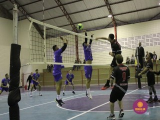 
<a style='margin-left: 5px;' class='btn btn-xs btn-social btn-facebook' href='https://www.facebook.com/sharer/sharer.php?u=https://boladovale.com.br/imgs/800-800-90/conteudo/fotos/1602/img9281.jpg' rel='popup' data-width='500' data-height='400'><i class='fa fa-facebook'></i>Compartilhar <span class='hidden-xs'>no Facebook</span>
</a> 
<a class='btn btn-default btn-xs' target='_blank' href='imgs/800-800-90/conteudo/fotos/1602/img9281.jpg'>
<span class='glyphicon glyphicon-cloud-download'></span> Salvar
</a> 
<span></span>