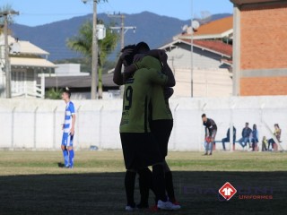 
<a style='margin-left: 5px;' class='btn btn-xs btn-social btn-facebook' href='https://www.facebook.com/sharer/sharer.php?u=https://boladovale.com.br/imgs/800-800-90/conteudo/fotos/1603/img9441.jpg' rel='popup' data-width='500' data-height='400'><i class='fa fa-facebook'></i>Compartilhar <span class='hidden-xs'>no Facebook</span>
</a> 
<a class='btn btn-default btn-xs' target='_blank' href='imgs/800-800-90/conteudo/fotos/1603/img9441.jpg'>
<span class='glyphicon glyphicon-cloud-download'></span> Salvar
</a> 
<span></span>