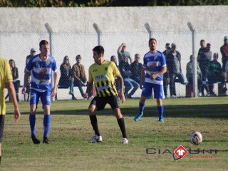
<a style='margin-left: 5px;' class='btn btn-xs btn-social btn-facebook' href='https://www.facebook.com/sharer/sharer.php?u=https://boladovale.com.br/imgs/800-800-90/conteudo/fotos/1603/img9538.jpg' rel='popup' data-width='500' data-height='400'><i class='fa fa-facebook'></i>Compartilhar <span class='hidden-xs'>no Facebook</span>
</a> 
<a class='btn btn-default btn-xs' target='_blank' href='imgs/800-800-90/conteudo/fotos/1603/img9538.jpg'>
<span class='glyphicon glyphicon-cloud-download'></span> Salvar
</a> 
<span></span>
