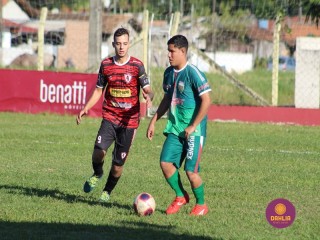 
<a style='margin-left: 5px;' class='btn btn-xs btn-social btn-facebook' href='https://www.facebook.com/sharer/sharer.php?u=https://boladovale.com.br/imgs/800-800-90/conteudo/fotos/1604/img0273.jpg' rel='popup' data-width='500' data-height='400'><i class='fa fa-facebook'></i>Compartilhar <span class='hidden-xs'>no Facebook</span>
</a> 
<a class='btn btn-default btn-xs' target='_blank' href='imgs/800-800-90/conteudo/fotos/1604/img0273.jpg'>
<span class='glyphicon glyphicon-cloud-download'></span> Salvar
</a> 
<span></span>