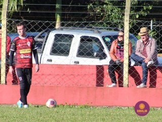 
<a style='margin-left: 5px;' class='btn btn-xs btn-social btn-facebook' href='https://www.facebook.com/sharer/sharer.php?u=https://boladovale.com.br/imgs/800-800-90/conteudo/fotos/1604/img0286.jpg' rel='popup' data-width='500' data-height='400'><i class='fa fa-facebook'></i>Compartilhar <span class='hidden-xs'>no Facebook</span>
</a> 
<a class='btn btn-default btn-xs' target='_blank' href='imgs/800-800-90/conteudo/fotos/1604/img0286.jpg'>
<span class='glyphicon glyphicon-cloud-download'></span> Salvar
</a> 
<span></span>