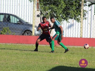 
<a style='margin-left: 5px;' class='btn btn-xs btn-social btn-facebook' href='https://www.facebook.com/sharer/sharer.php?u=https://boladovale.com.br/imgs/800-800-90/conteudo/fotos/1604/img0300.jpg' rel='popup' data-width='500' data-height='400'><i class='fa fa-facebook'></i>Compartilhar <span class='hidden-xs'>no Facebook</span>
</a> 
<a class='btn btn-default btn-xs' target='_blank' href='imgs/800-800-90/conteudo/fotos/1604/img0300.jpg'>
<span class='glyphicon glyphicon-cloud-download'></span> Salvar
</a> 
<span></span>