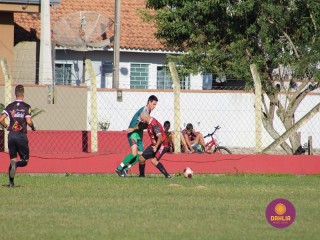 
<a style='margin-left: 5px;' class='btn btn-xs btn-social btn-facebook' href='https://www.facebook.com/sharer/sharer.php?u=https://boladovale.com.br/imgs/800-800-90/conteudo/fotos/1604/img0302.jpg' rel='popup' data-width='500' data-height='400'><i class='fa fa-facebook'></i>Compartilhar <span class='hidden-xs'>no Facebook</span>
</a> 
<a class='btn btn-default btn-xs' target='_blank' href='imgs/800-800-90/conteudo/fotos/1604/img0302.jpg'>
<span class='glyphicon glyphicon-cloud-download'></span> Salvar
</a> 
<span></span>
