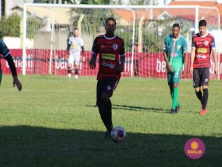 
<a style='margin-left: 5px;' class='btn btn-xs btn-social btn-facebook' href='https://www.facebook.com/sharer/sharer.php?u=https://boladovale.com.br/imgs/800-800-90/conteudo/fotos/1604/img0304.jpg' rel='popup' data-width='500' data-height='400'><i class='fa fa-facebook'></i>Compartilhar <span class='hidden-xs'>no Facebook</span>
</a> 
<a class='btn btn-default btn-xs' target='_blank' href='imgs/800-800-90/conteudo/fotos/1604/img0304.jpg'>
<span class='glyphicon glyphicon-cloud-download'></span> Salvar
</a> 
<span></span>
