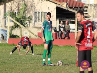 
<a style='margin-left: 5px;' class='btn btn-xs btn-social btn-facebook' href='https://www.facebook.com/sharer/sharer.php?u=https://boladovale.com.br/imgs/800-800-90/conteudo/fotos/1604/img0332.jpg' rel='popup' data-width='500' data-height='400'><i class='fa fa-facebook'></i>Compartilhar <span class='hidden-xs'>no Facebook</span>
</a> 
<a class='btn btn-default btn-xs' target='_blank' href='imgs/800-800-90/conteudo/fotos/1604/img0332.jpg'>
<span class='glyphicon glyphicon-cloud-download'></span> Salvar
</a> 
<span></span>