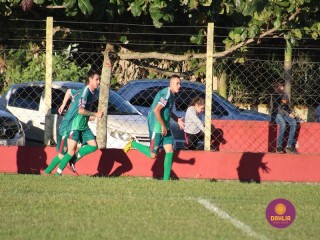 
<a style='margin-left: 5px;' class='btn btn-xs btn-social btn-facebook' href='https://www.facebook.com/sharer/sharer.php?u=https://boladovale.com.br/imgs/800-800-90/conteudo/fotos/1604/img0350.jpg' rel='popup' data-width='500' data-height='400'><i class='fa fa-facebook'></i>Compartilhar <span class='hidden-xs'>no Facebook</span>
</a> 
<a class='btn btn-default btn-xs' target='_blank' href='imgs/800-800-90/conteudo/fotos/1604/img0350.jpg'>
<span class='glyphicon glyphicon-cloud-download'></span> Salvar
</a> 
<span></span>