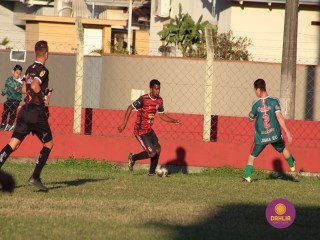 
<a style='margin-left: 5px;' class='btn btn-xs btn-social btn-facebook' href='https://www.facebook.com/sharer/sharer.php?u=https://boladovale.com.br/imgs/800-800-90/conteudo/fotos/1604/img0362.jpg' rel='popup' data-width='500' data-height='400'><i class='fa fa-facebook'></i>Compartilhar <span class='hidden-xs'>no Facebook</span>
</a> 
<a class='btn btn-default btn-xs' target='_blank' href='imgs/800-800-90/conteudo/fotos/1604/img0362.jpg'>
<span class='glyphicon glyphicon-cloud-download'></span> Salvar
</a> 
<span></span>
