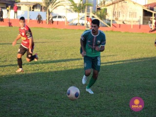 
<a style='margin-left: 5px;' class='btn btn-xs btn-social btn-facebook' href='https://www.facebook.com/sharer/sharer.php?u=https://boladovale.com.br/imgs/800-800-90/conteudo/fotos/1604/img0400.jpg' rel='popup' data-width='500' data-height='400'><i class='fa fa-facebook'></i>Compartilhar <span class='hidden-xs'>no Facebook</span>
</a> 
<a class='btn btn-default btn-xs' target='_blank' href='imgs/800-800-90/conteudo/fotos/1604/img0400.jpg'>
<span class='glyphicon glyphicon-cloud-download'></span> Salvar
</a> 
<span></span>