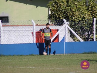 
<a style='margin-left: 5px;' class='btn btn-xs btn-social btn-facebook' href='https://www.facebook.com/sharer/sharer.php?u=https://boladovale.com.br/imgs/800-800-90/conteudo/fotos/1605/img9858.jpg' rel='popup' data-width='500' data-height='400'><i class='fa fa-facebook'></i>Compartilhar <span class='hidden-xs'>no Facebook</span>
</a> 
<a class='btn btn-default btn-xs' target='_blank' href='imgs/800-800-90/conteudo/fotos/1605/img9858.jpg'>
<span class='glyphicon glyphicon-cloud-download'></span> Salvar
</a> 
<span></span>
