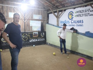 
<a style='margin-left: 5px;' class='btn btn-xs btn-social btn-facebook' href='https://www.facebook.com/sharer/sharer.php?u=https://boladovale.com.br/imgs/800-800-90/conteudo/fotos/1610/img0531.jpg' rel='popup' data-width='500' data-height='400'><i class='fa fa-facebook'></i>Compartilhar <span class='hidden-xs'>no Facebook</span>
</a> 
<a class='btn btn-default btn-xs' target='_blank' href='imgs/800-800-90/conteudo/fotos/1610/img0531.jpg'>
<span class='glyphicon glyphicon-cloud-download'></span> Salvar
</a> 
<span></span>