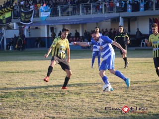 
<a style='margin-left: 5px;' class='btn btn-xs btn-social btn-facebook' href='https://www.facebook.com/sharer/sharer.php?u=https://boladovale.com.br/imgs/800-800-90/conteudo/fotos/1612/img1001.jpg' rel='popup' data-width='500' data-height='400'><i class='fa fa-facebook'></i>Compartilhar <span class='hidden-xs'>no Facebook</span>
</a> 
<a class='btn btn-default btn-xs' target='_blank' href='imgs/800-800-90/conteudo/fotos/1612/img1001.jpg'>
<span class='glyphicon glyphicon-cloud-download'></span> Salvar
</a> 
<span></span>