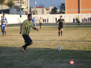 
<a style='margin-left: 5px;' class='btn btn-xs btn-social btn-facebook' href='https://www.facebook.com/sharer/sharer.php?u=https://boladovale.com.br/imgs/800-800-90/conteudo/fotos/1612/img1011.jpg' rel='popup' data-width='500' data-height='400'><i class='fa fa-facebook'></i>Compartilhar <span class='hidden-xs'>no Facebook</span>
</a> 
<a class='btn btn-default btn-xs' target='_blank' href='imgs/800-800-90/conteudo/fotos/1612/img1011.jpg'>
<span class='glyphicon glyphicon-cloud-download'></span> Salvar
</a> 
<span></span>