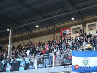 
<a style='margin-left: 5px;' class='btn btn-xs btn-social btn-facebook' href='https://www.facebook.com/sharer/sharer.php?u=https://boladovale.com.br/imgs/800-800-90/conteudo/fotos/1612/img1021.jpg' rel='popup' data-width='500' data-height='400'><i class='fa fa-facebook'></i>Compartilhar <span class='hidden-xs'>no Facebook</span>
</a> 
<a class='btn btn-default btn-xs' target='_blank' href='imgs/800-800-90/conteudo/fotos/1612/img1021.jpg'>
<span class='glyphicon glyphicon-cloud-download'></span> Salvar
</a> 
<span></span>