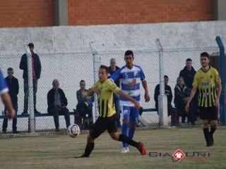 
<a style='margin-left: 5px;' class='btn btn-xs btn-social btn-facebook' href='https://www.facebook.com/sharer/sharer.php?u=https://boladovale.com.br/imgs/800-800-90/conteudo/fotos/1612/img1053.jpg' rel='popup' data-width='500' data-height='400'><i class='fa fa-facebook'></i>Compartilhar <span class='hidden-xs'>no Facebook</span>
</a> 
<a class='btn btn-default btn-xs' target='_blank' href='imgs/800-800-90/conteudo/fotos/1612/img1053.jpg'>
<span class='glyphicon glyphicon-cloud-download'></span> Salvar
</a> 
<span></span>