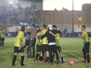 
<a style='margin-left: 5px;' class='btn btn-xs btn-social btn-facebook' href='https://www.facebook.com/sharer/sharer.php?u=https://boladovale.com.br/imgs/800-800-90/conteudo/fotos/1612/img1108.jpg' rel='popup' data-width='500' data-height='400'><i class='fa fa-facebook'></i>Compartilhar <span class='hidden-xs'>no Facebook</span>
</a> 
<a class='btn btn-default btn-xs' target='_blank' href='imgs/800-800-90/conteudo/fotos/1612/img1108.jpg'>
<span class='glyphicon glyphicon-cloud-download'></span> Salvar
</a> 
<span></span>