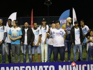 
<a style='margin-left: 5px;' class='btn btn-xs btn-social btn-facebook' href='https://www.facebook.com/sharer/sharer.php?u=https://boladovale.com.br/imgs/800-800-90/conteudo/fotos/1613/img1212.jpg' rel='popup' data-width='500' data-height='400'><i class='fa fa-facebook'></i>Compartilhar <span class='hidden-xs'>no Facebook</span>
</a> 
<a class='btn btn-default btn-xs' target='_blank' href='imgs/800-800-90/conteudo/fotos/1613/img1212.jpg'>
<span class='glyphicon glyphicon-cloud-download'></span> Salvar
</a> 
<span></span>