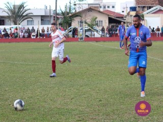 
<a style='margin-left: 5px;' class='btn btn-xs btn-social btn-facebook' href='https://www.facebook.com/sharer/sharer.php?u=https://boladovale.com.br/imgs/800-800-90/conteudo/fotos/1614/img0716.jpg' rel='popup' data-width='500' data-height='400'><i class='fa fa-facebook'></i>Compartilhar <span class='hidden-xs'>no Facebook</span>
</a> 
<a class='btn btn-default btn-xs' target='_blank' href='imgs/800-800-90/conteudo/fotos/1614/img0716.jpg'>
<span class='glyphicon glyphicon-cloud-download'></span> Salvar
</a> 
<span></span>