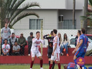 
<a style='margin-left: 5px;' class='btn btn-xs btn-social btn-facebook' href='https://www.facebook.com/sharer/sharer.php?u=https://boladovale.com.br/imgs/800-800-90/conteudo/fotos/1614/img0752.jpg' rel='popup' data-width='500' data-height='400'><i class='fa fa-facebook'></i>Compartilhar <span class='hidden-xs'>no Facebook</span>
</a> 
<a class='btn btn-default btn-xs' target='_blank' href='imgs/800-800-90/conteudo/fotos/1614/img0752.jpg'>
<span class='glyphicon glyphicon-cloud-download'></span> Salvar
</a> 
<span></span>