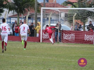 
<a style='margin-left: 5px;' class='btn btn-xs btn-social btn-facebook' href='https://www.facebook.com/sharer/sharer.php?u=https://boladovale.com.br/imgs/800-800-90/conteudo/fotos/1614/img0840.jpg' rel='popup' data-width='500' data-height='400'><i class='fa fa-facebook'></i>Compartilhar <span class='hidden-xs'>no Facebook</span>
</a> 
<a class='btn btn-default btn-xs' target='_blank' href='imgs/800-800-90/conteudo/fotos/1614/img0840.jpg'>
<span class='glyphicon glyphicon-cloud-download'></span> Salvar
</a> 
<span></span>