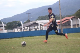 
<a style='margin-left: 5px;' class='btn btn-xs btn-social btn-facebook' href='https://www.facebook.com/sharer/sharer.php?u=https://boladovale.com.br/imgs/800-800-90/conteudo/fotos/1615/img1686.jpg' rel='popup' data-width='500' data-height='400'><i class='fa fa-facebook'></i>Compartilhar <span class='hidden-xs'>no Facebook</span>
</a> 
<a class='btn btn-default btn-xs' target='_blank' href='imgs/800-800-90/conteudo/fotos/1615/img1686.jpg'>
<span class='glyphicon glyphicon-cloud-download'></span> Salvar
</a> 
<span></span>