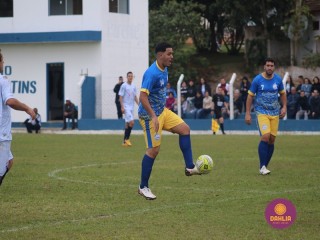
<a style='margin-left: 5px;' class='btn btn-xs btn-social btn-facebook' href='https://www.facebook.com/sharer/sharer.php?u=https://boladovale.com.br/imgs/800-800-90/conteudo/fotos/1616/img1603.jpg' rel='popup' data-width='500' data-height='400'><i class='fa fa-facebook'></i>Compartilhar <span class='hidden-xs'>no Facebook</span>
</a> 
<a class='btn btn-default btn-xs' target='_blank' href='imgs/800-800-90/conteudo/fotos/1616/img1603.jpg'>
<span class='glyphicon glyphicon-cloud-download'></span> Salvar
</a> 
<span></span>