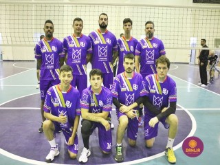 
<a style='margin-left: 5px;' class='btn btn-xs btn-social btn-facebook' href='https://www.facebook.com/sharer/sharer.php?u=https://boladovale.com.br/imgs/800-800-90/conteudo/fotos/1617/img1858.jpg' rel='popup' data-width='500' data-height='400'><i class='fa fa-facebook'></i>Compartilhar <span class='hidden-xs'>no Facebook</span>
</a> 
<a class='btn btn-default btn-xs' target='_blank' href='imgs/800-800-90/conteudo/fotos/1617/img1858.jpg'>
<span class='glyphicon glyphicon-cloud-download'></span> Salvar
</a> 
<span></span>