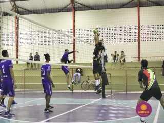 
<a style='margin-left: 5px;' class='btn btn-xs btn-social btn-facebook' href='https://www.facebook.com/sharer/sharer.php?u=https://boladovale.com.br/imgs/800-800-90/conteudo/fotos/1617/img1860.jpg' rel='popup' data-width='500' data-height='400'><i class='fa fa-facebook'></i>Compartilhar <span class='hidden-xs'>no Facebook</span>
</a> 
<a class='btn btn-default btn-xs' target='_blank' href='imgs/800-800-90/conteudo/fotos/1617/img1860.jpg'>
<span class='glyphicon glyphicon-cloud-download'></span> Salvar
</a> 
<span></span>