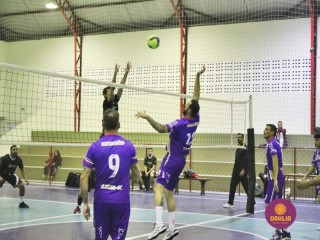 
<a style='margin-left: 5px;' class='btn btn-xs btn-social btn-facebook' href='https://www.facebook.com/sharer/sharer.php?u=https://boladovale.com.br/imgs/800-800-90/conteudo/fotos/1617/img1896.jpg' rel='popup' data-width='500' data-height='400'><i class='fa fa-facebook'></i>Compartilhar <span class='hidden-xs'>no Facebook</span>
</a> 
<a class='btn btn-default btn-xs' target='_blank' href='imgs/800-800-90/conteudo/fotos/1617/img1896.jpg'>
<span class='glyphicon glyphicon-cloud-download'></span> Salvar
</a> 
<span></span>