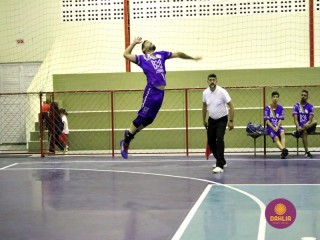 
<a style='margin-left: 5px;' class='btn btn-xs btn-social btn-facebook' href='https://www.facebook.com/sharer/sharer.php?u=https://boladovale.com.br/imgs/800-800-90/conteudo/fotos/1617/img1963.jpg' rel='popup' data-width='500' data-height='400'><i class='fa fa-facebook'></i>Compartilhar <span class='hidden-xs'>no Facebook</span>
</a> 
<a class='btn btn-default btn-xs' target='_blank' href='imgs/800-800-90/conteudo/fotos/1617/img1963.jpg'>
<span class='glyphicon glyphicon-cloud-download'></span> Salvar
</a> 
<span></span>