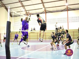 
<a style='margin-left: 5px;' class='btn btn-xs btn-social btn-facebook' href='https://www.facebook.com/sharer/sharer.php?u=https://boladovale.com.br/imgs/800-800-90/conteudo/fotos/1617/img2020.jpg' rel='popup' data-width='500' data-height='400'><i class='fa fa-facebook'></i>Compartilhar <span class='hidden-xs'>no Facebook</span>
</a> 
<a class='btn btn-default btn-xs' target='_blank' href='imgs/800-800-90/conteudo/fotos/1617/img2020.jpg'>
<span class='glyphicon glyphicon-cloud-download'></span> Salvar
</a> 
<span></span>