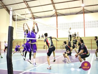 
<a style='margin-left: 5px;' class='btn btn-xs btn-social btn-facebook' href='https://www.facebook.com/sharer/sharer.php?u=https://boladovale.com.br/imgs/800-800-90/conteudo/fotos/1617/img2022.jpg' rel='popup' data-width='500' data-height='400'><i class='fa fa-facebook'></i>Compartilhar <span class='hidden-xs'>no Facebook</span>
</a> 
<a class='btn btn-default btn-xs' target='_blank' href='imgs/800-800-90/conteudo/fotos/1617/img2022.jpg'>
<span class='glyphicon glyphicon-cloud-download'></span> Salvar
</a> 
<span></span>