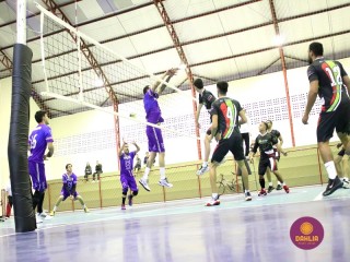 
<a style='margin-left: 5px;' class='btn btn-xs btn-social btn-facebook' href='https://www.facebook.com/sharer/sharer.php?u=https://boladovale.com.br/imgs/800-800-90/conteudo/fotos/1617/img2029.jpg' rel='popup' data-width='500' data-height='400'><i class='fa fa-facebook'></i>Compartilhar <span class='hidden-xs'>no Facebook</span>
</a> 
<a class='btn btn-default btn-xs' target='_blank' href='imgs/800-800-90/conteudo/fotos/1617/img2029.jpg'>
<span class='glyphicon glyphicon-cloud-download'></span> Salvar
</a> 
<span></span>