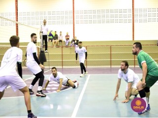 
<a style='margin-left: 5px;' class='btn btn-xs btn-social btn-facebook' href='https://www.facebook.com/sharer/sharer.php?u=https://boladovale.com.br/imgs/800-800-90/conteudo/fotos/1617/img2090.jpg' rel='popup' data-width='500' data-height='400'><i class='fa fa-facebook'></i>Compartilhar <span class='hidden-xs'>no Facebook</span>
</a> 
<a class='btn btn-default btn-xs' target='_blank' href='imgs/800-800-90/conteudo/fotos/1617/img2090.jpg'>
<span class='glyphicon glyphicon-cloud-download'></span> Salvar
</a> 
<span></span>