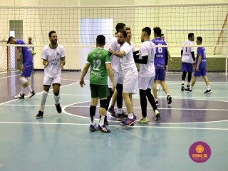 
<a style='margin-left: 5px;' class='btn btn-xs btn-social btn-facebook' href='https://www.facebook.com/sharer/sharer.php?u=https://boladovale.com.br/imgs/800-800-90/conteudo/fotos/1617/img2231.jpg' rel='popup' data-width='500' data-height='400'><i class='fa fa-facebook'></i>Compartilhar <span class='hidden-xs'>no Facebook</span>
</a> 
<a class='btn btn-default btn-xs' target='_blank' href='imgs/800-800-90/conteudo/fotos/1617/img2231.jpg'>
<span class='glyphicon glyphicon-cloud-download'></span> Salvar
</a> 
<span></span>