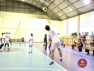 
<a style='margin-left: 5px;' class='btn btn-xs btn-social btn-facebook' href='https://www.facebook.com/sharer/sharer.php?u=https://boladovale.com.br/imgs/800-800-90/conteudo/fotos/1617/img2233.jpg' rel='popup' data-width='500' data-height='400'><i class='fa fa-facebook'></i>Compartilhar <span class='hidden-xs'>no Facebook</span>
</a> 
<a class='btn btn-default btn-xs' target='_blank' href='imgs/800-800-90/conteudo/fotos/1617/img2233.jpg'>
<span class='glyphicon glyphicon-cloud-download'></span> Salvar
</a> 
<span></span>