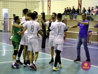 
<a style='margin-left: 5px;' class='btn btn-xs btn-social btn-facebook' href='https://www.facebook.com/sharer/sharer.php?u=https://boladovale.com.br/imgs/800-800-90/conteudo/fotos/1617/img2248.jpg' rel='popup' data-width='500' data-height='400'><i class='fa fa-facebook'></i>Compartilhar <span class='hidden-xs'>no Facebook</span>
</a> 
<a class='btn btn-default btn-xs' target='_blank' href='imgs/800-800-90/conteudo/fotos/1617/img2248.jpg'>
<span class='glyphicon glyphicon-cloud-download'></span> Salvar
</a> 
<span></span>