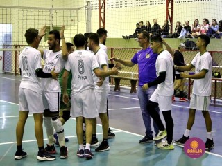 
<a style='margin-left: 5px;' class='btn btn-xs btn-social btn-facebook' href='https://www.facebook.com/sharer/sharer.php?u=https://boladovale.com.br/imgs/800-800-90/conteudo/fotos/1617/img2252.jpg' rel='popup' data-width='500' data-height='400'><i class='fa fa-facebook'></i>Compartilhar <span class='hidden-xs'>no Facebook</span>
</a> 
<a class='btn btn-default btn-xs' target='_blank' href='imgs/800-800-90/conteudo/fotos/1617/img2252.jpg'>
<span class='glyphicon glyphicon-cloud-download'></span> Salvar
</a> 
<span></span>