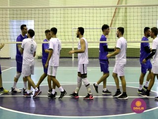 
<a style='margin-left: 5px;' class='btn btn-xs btn-social btn-facebook' href='https://www.facebook.com/sharer/sharer.php?u=https://boladovale.com.br/imgs/800-800-90/conteudo/fotos/1617/img2264.jpg' rel='popup' data-width='500' data-height='400'><i class='fa fa-facebook'></i>Compartilhar <span class='hidden-xs'>no Facebook</span>
</a> 
<a class='btn btn-default btn-xs' target='_blank' href='imgs/800-800-90/conteudo/fotos/1617/img2264.jpg'>
<span class='glyphicon glyphicon-cloud-download'></span> Salvar
</a> 
<span></span>