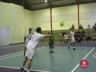 
<a style='margin-left: 5px;' class='btn btn-xs btn-social btn-facebook' href='https://www.facebook.com/sharer/sharer.php?u=https://boladovale.com.br/imgs/800-800-90/conteudo/fotos/1618/img1123.jpg' rel='popup' data-width='500' data-height='400'><i class='fa fa-facebook'></i>Compartilhar <span class='hidden-xs'>no Facebook</span>
</a> 
<a class='btn btn-default btn-xs' target='_blank' href='imgs/800-800-90/conteudo/fotos/1618/img1123.jpg'>
<span class='glyphicon glyphicon-cloud-download'></span> Salvar
</a> 
<span></span>