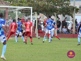 
<a style='margin-left: 5px;' class='btn btn-xs btn-social btn-facebook' href='https://www.facebook.com/sharer/sharer.php?u=https://boladovale.com.br/imgs/800-800-90/conteudo/fotos/1619/img1296.jpg' rel='popup' data-width='500' data-height='400'><i class='fa fa-facebook'></i>Compartilhar <span class='hidden-xs'>no Facebook</span>
</a> 
<a class='btn btn-default btn-xs' target='_blank' href='imgs/800-800-90/conteudo/fotos/1619/img1296.jpg'>
<span class='glyphicon glyphicon-cloud-download'></span> Salvar
</a> 
<span></span>