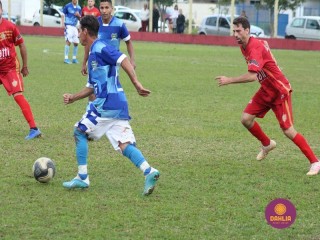 
<a style='margin-left: 5px;' class='btn btn-xs btn-social btn-facebook' href='https://www.facebook.com/sharer/sharer.php?u=https://boladovale.com.br/imgs/800-800-90/conteudo/fotos/1619/img1333.jpg' rel='popup' data-width='500' data-height='400'><i class='fa fa-facebook'></i>Compartilhar <span class='hidden-xs'>no Facebook</span>
</a> 
<a class='btn btn-default btn-xs' target='_blank' href='imgs/800-800-90/conteudo/fotos/1619/img1333.jpg'>
<span class='glyphicon glyphicon-cloud-download'></span> Salvar
</a> 
<span></span>