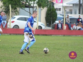 
<a style='margin-left: 5px;' class='btn btn-xs btn-social btn-facebook' href='https://www.facebook.com/sharer/sharer.php?u=https://boladovale.com.br/imgs/800-800-90/conteudo/fotos/1619/img1334.jpg' rel='popup' data-width='500' data-height='400'><i class='fa fa-facebook'></i>Compartilhar <span class='hidden-xs'>no Facebook</span>
</a> 
<a class='btn btn-default btn-xs' target='_blank' href='imgs/800-800-90/conteudo/fotos/1619/img1334.jpg'>
<span class='glyphicon glyphicon-cloud-download'></span> Salvar
</a> 
<span></span>