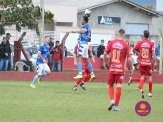 
<a style='margin-left: 5px;' class='btn btn-xs btn-social btn-facebook' href='https://www.facebook.com/sharer/sharer.php?u=https://boladovale.com.br/imgs/800-800-90/conteudo/fotos/1619/img1373.jpg' rel='popup' data-width='500' data-height='400'><i class='fa fa-facebook'></i>Compartilhar <span class='hidden-xs'>no Facebook</span>
</a> 
<a class='btn btn-default btn-xs' target='_blank' href='imgs/800-800-90/conteudo/fotos/1619/img1373.jpg'>
<span class='glyphicon glyphicon-cloud-download'></span> Salvar
</a> 
<span></span>