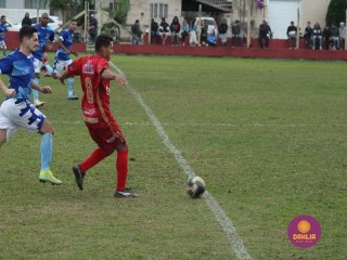 
<a style='margin-left: 5px;' class='btn btn-xs btn-social btn-facebook' href='https://www.facebook.com/sharer/sharer.php?u=https://boladovale.com.br/imgs/800-800-90/conteudo/fotos/1619/img1415.jpg' rel='popup' data-width='500' data-height='400'><i class='fa fa-facebook'></i>Compartilhar <span class='hidden-xs'>no Facebook</span>
</a> 
<a class='btn btn-default btn-xs' target='_blank' href='imgs/800-800-90/conteudo/fotos/1619/img1415.jpg'>
<span class='glyphicon glyphicon-cloud-download'></span> Salvar
</a> 
<span></span>
