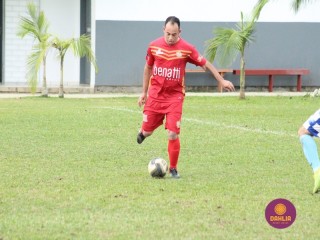 
<a style='margin-left: 5px;' class='btn btn-xs btn-social btn-facebook' href='https://www.facebook.com/sharer/sharer.php?u=https://boladovale.com.br/imgs/800-800-90/conteudo/fotos/1619/img1465.jpg' rel='popup' data-width='500' data-height='400'><i class='fa fa-facebook'></i>Compartilhar <span class='hidden-xs'>no Facebook</span>
</a> 
<a class='btn btn-default btn-xs' target='_blank' href='imgs/800-800-90/conteudo/fotos/1619/img1465.jpg'>
<span class='glyphicon glyphicon-cloud-download'></span> Salvar
</a> 
<span></span>